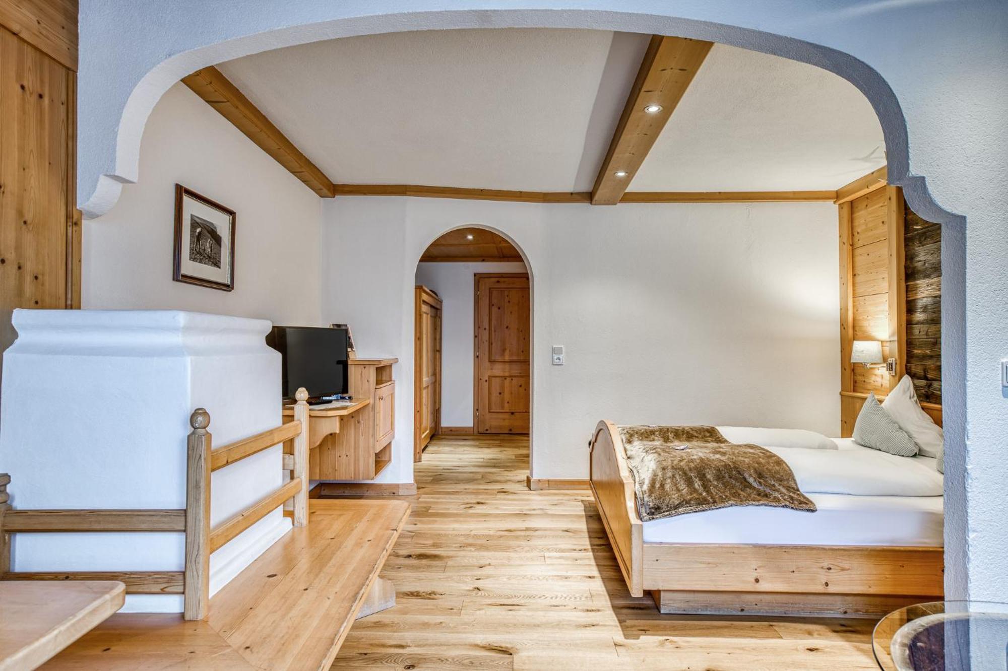 Hotel Alpenstolz Мідерс Номер фото