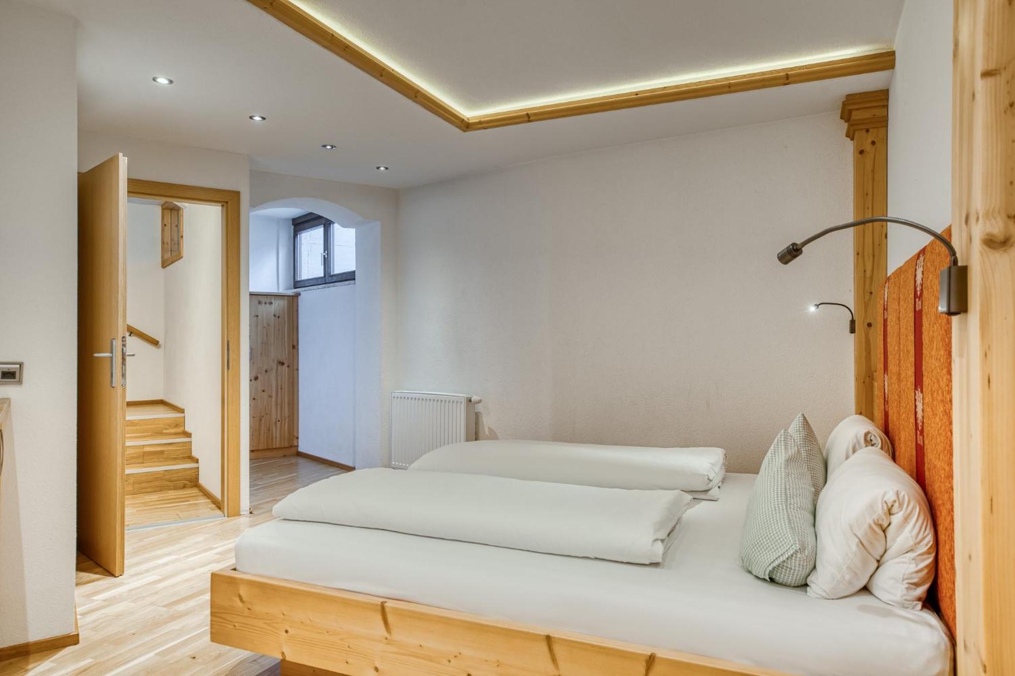 Hotel Alpenstolz Мідерс Номер фото