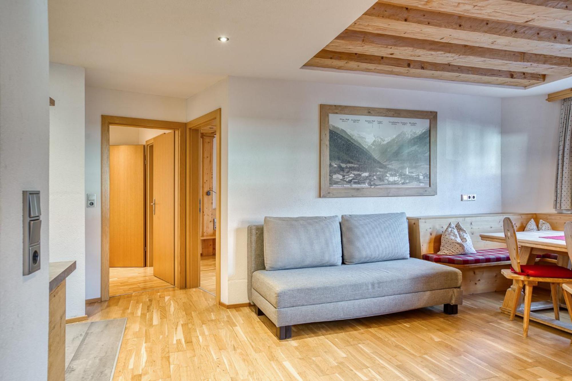 Hotel Alpenstolz Мідерс Номер фото